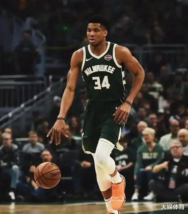 九游官方平台关于字母哥连续十二场比赛得分超过赛事规则更新，日本队挑战极限！的信息